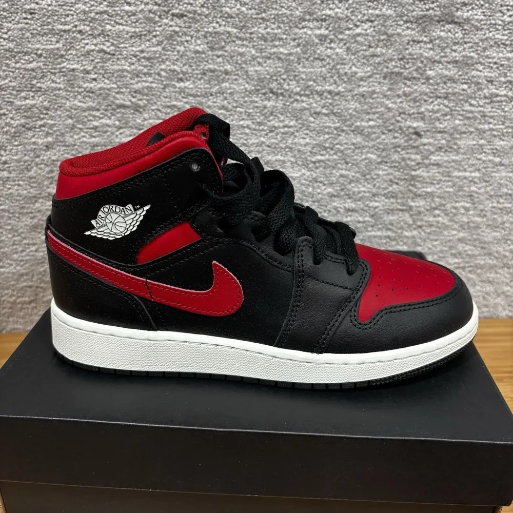 Nike Air Jordan 1 Mid Black Summit White Varsity Red Sz 5Y  (GS) DQ8423-067